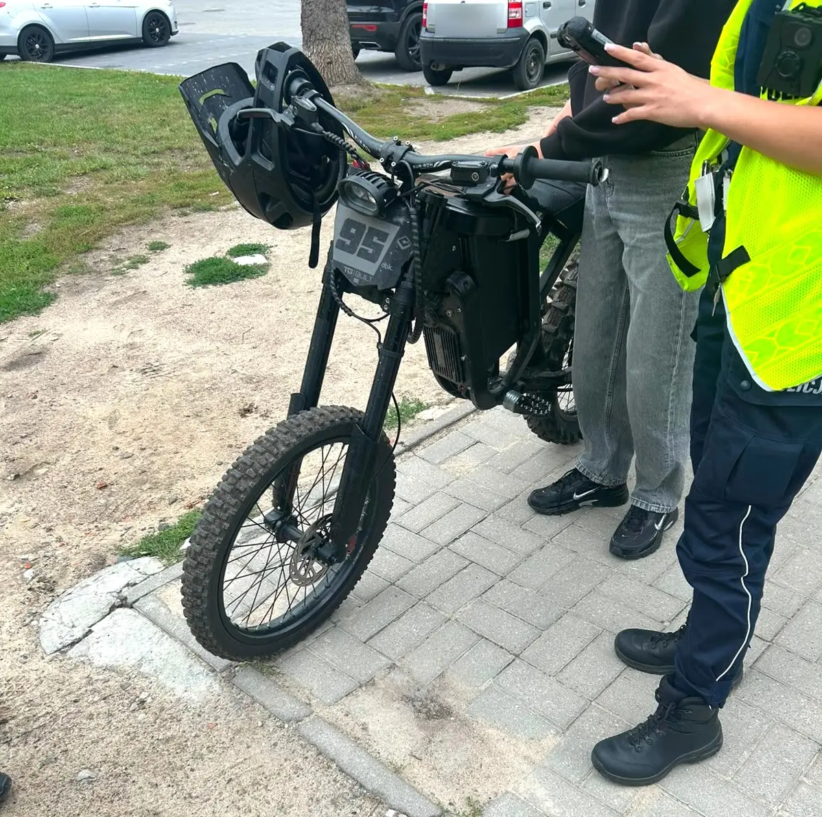 Kontrola drogowa: 15-latek bez uprawnień na motorowerze elektrycznym