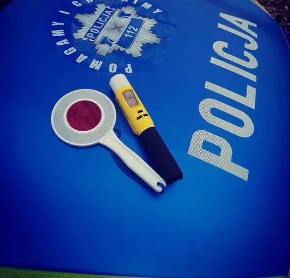 Nietrzeźwy kierowca spowodował kolizję w Olsztynku