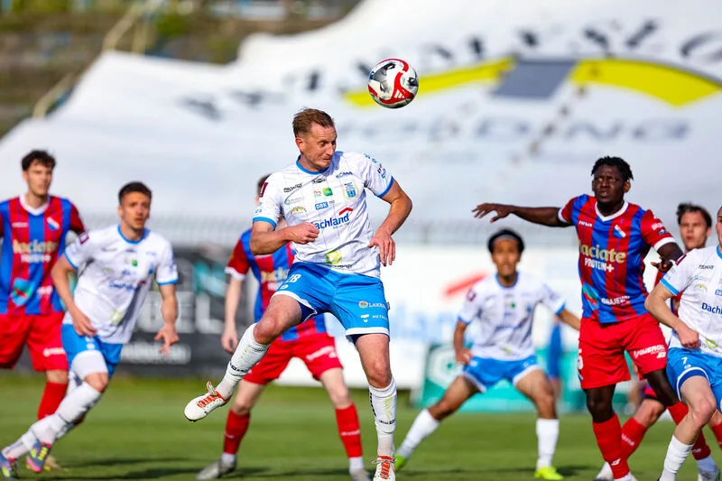 Statystyki z meczu Stomil Olsztyn - Warmia Grajewo 2:0
